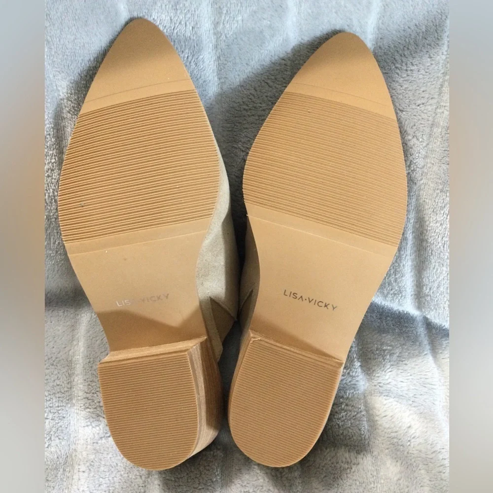 Lisa-Vivcky Women's Tan Suede Pointed Slip-On Mules - Picture 7 of 9